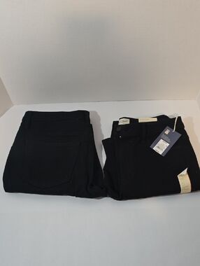 Universal Thread Black High-Rise Straight Jeans